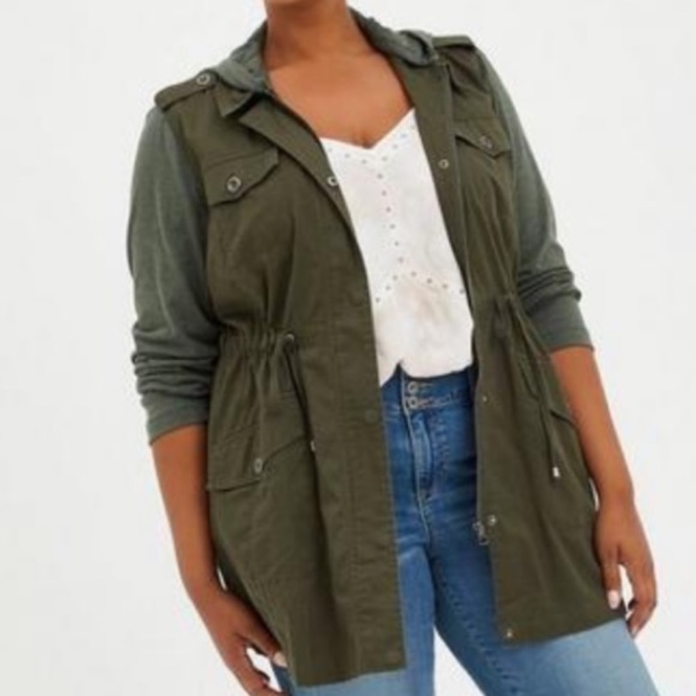 Torrid Green Twill Fabric Mixed Size 3